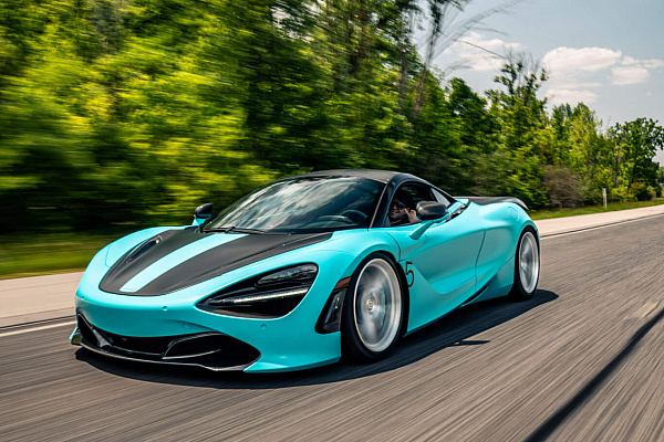 Фото дисков HRE P104 Глянцевый лак на McLaren 720S