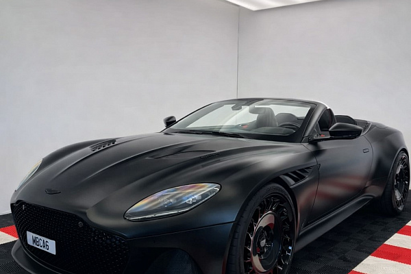 Фото дисков Brixton Forged TR09 Черный глянец на Aston Martin DBS 3