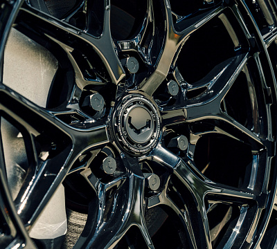 Фото дисков Vossen HFX-1 (6-Lug) на Tesla Cybertruck