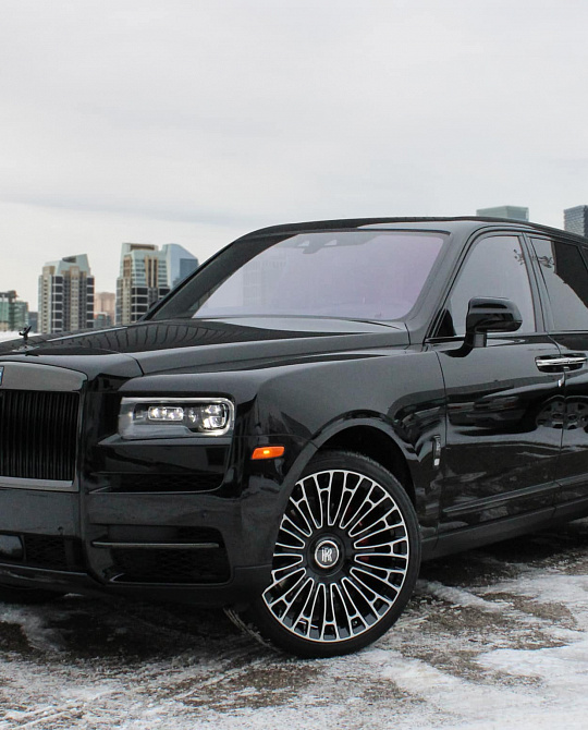 Фото дисков LX01 Алмазная проточка на Rolls-Royce Cullinan