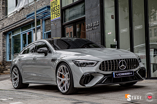Фото дисков Vossen S21-01 Глянцевый лак на Mercedes-Benz AMG GT I
