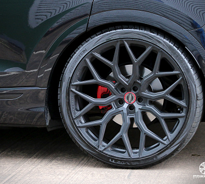 Фото дисков Vossen HF-2 на Audi Q8
