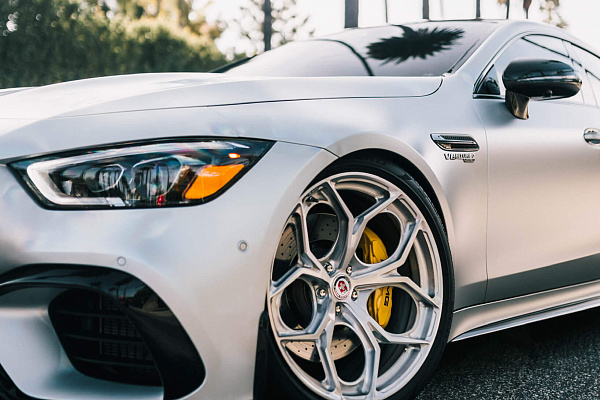 Фото дисков HRE P111SC Глянцевый лак на Mercedes-Benz AMG GT I