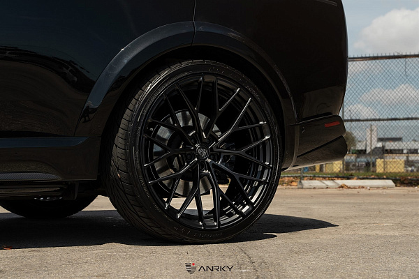 Фото дисков Anrky AN20 Черный сатин на Range Rover V