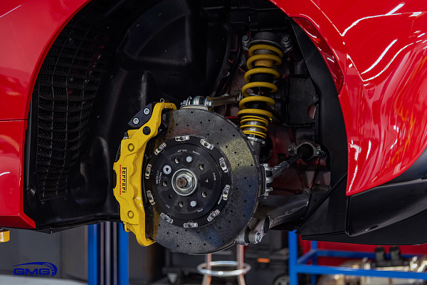 Фото дисков Brixton Forged R11-R Черный сатин на Ferrari F8