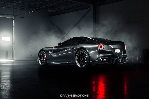 Фото дисков HRE S207 Черный сатин на Ferrari F12