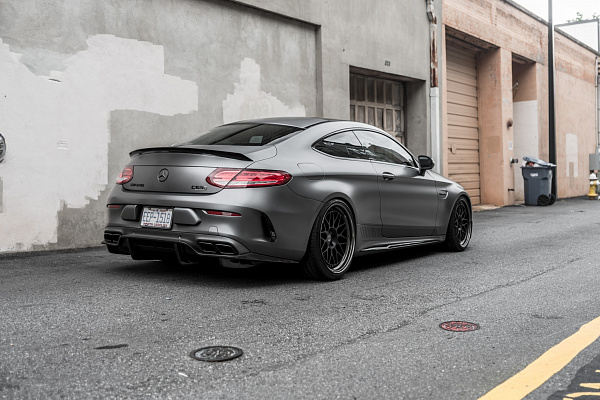 Фото дисков HRE 300 Черный сатин на Mercedes-Benz C-Class (W205)
