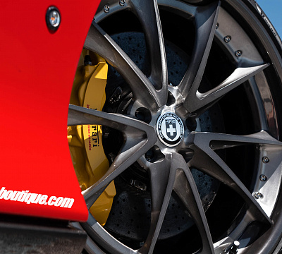 Фото дисков HRE S204 на Ferrari Portofino