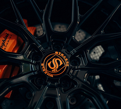 Фото дисков Strasse Wheels SV10M Deep Concave FS на Lamborghini Huracan