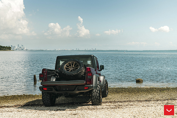 Фото дисков Vossen HF-3 Сатиновая бронза на Jeep Gladiator II (JT)