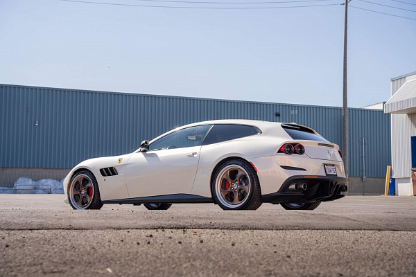 Ferrari GTC4Lusso