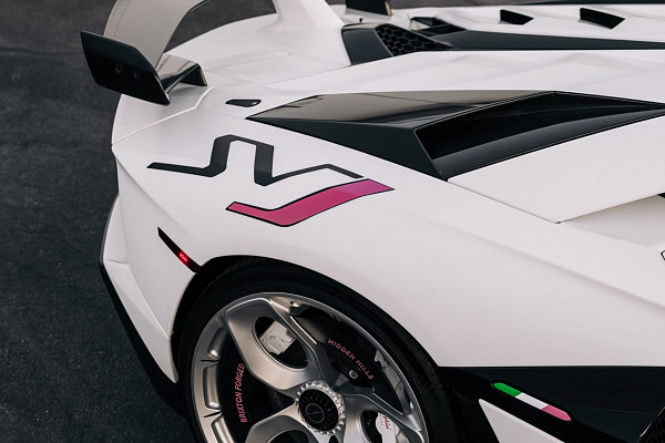 Фото дисков Brixton Forged NC01-R Серебро на Lamborghini Aventador