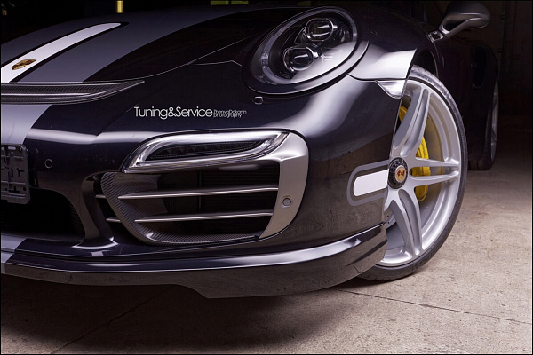 Фото дисков HRE P107 Серебро на Porsche 911 VII
