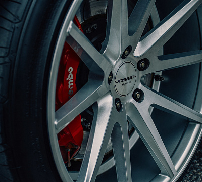 Фото дисков Vossen VFS-1 на Nissan GT-R