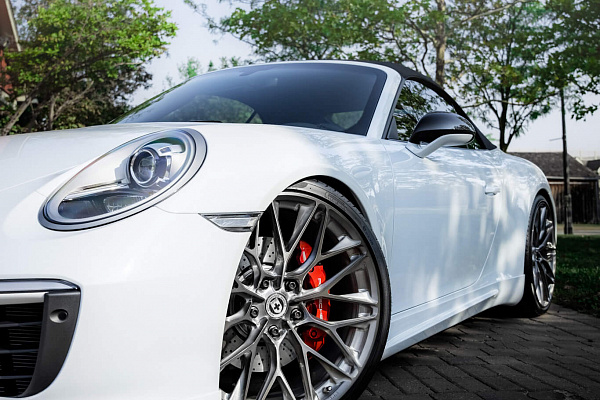 Фото дисков HRE P200 Глянцевый тонированный лак на Porsche 911 VII