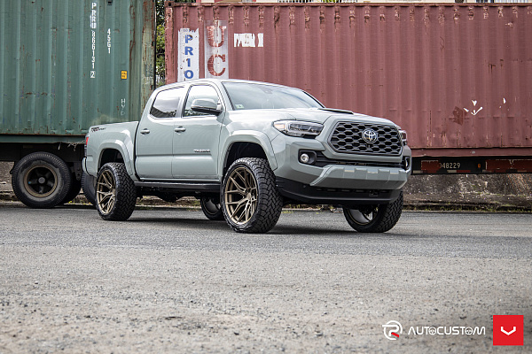 Фото дисков Vossen HF6-4 Глянцевое темное золото на Toyota Tacoma III