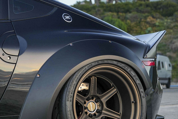Фото дисков Motegi Racing MF418 EXO6 Сатиновая бронза на Nissan Z