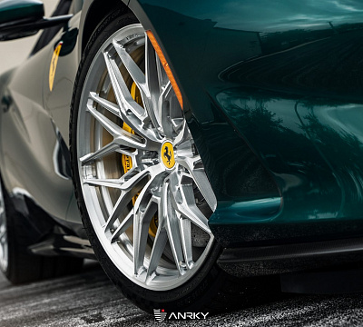 Фото дисков Anrky S1-X1 на Ferrari 812