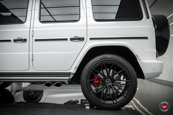 Mercedes-Benz G-Class (463)