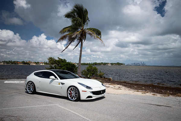 Ferrari FF