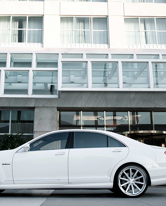 Фото дисков CV1 Серебро на Mercedes-Benz S-Class (W221)