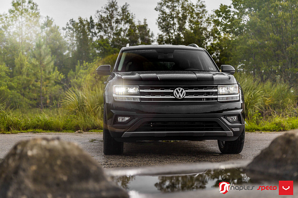 Фото дисков Vossen VFS-2 Серебро на Volkswagen Atlas