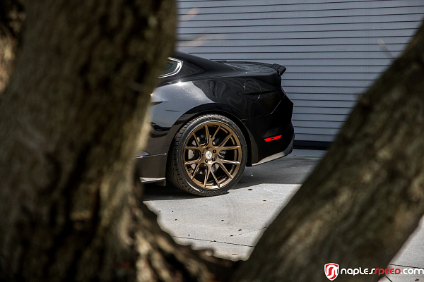 Фото дисков Vossen VFS-10 Глянцевая бронза на Ford Mustang VI