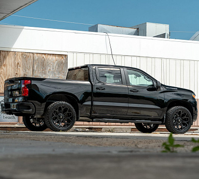 Фото дисков 4PLAY 4P83 на Chevrolet Silverado IV
