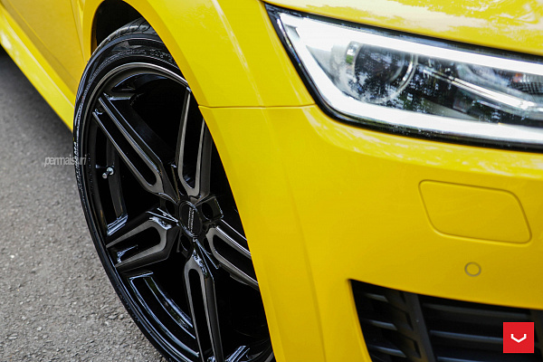 Фото дисков Vossen HF-1 Глянцевый темный лак на Audi TT (8S)