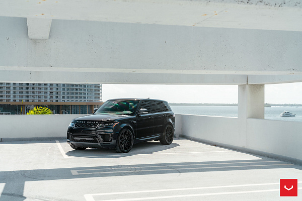 Фото дисков Vossen HF-7 Черный глянец на Range Rover Sport II