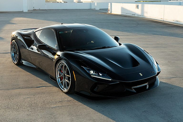 Фото дисков Anrky XR-301 Сатиновое золото на Ferrari F8