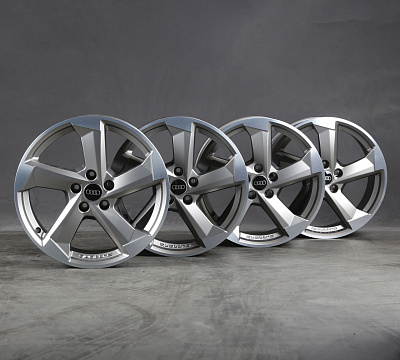 Audi S-Line Quattro 5 Arm 8W