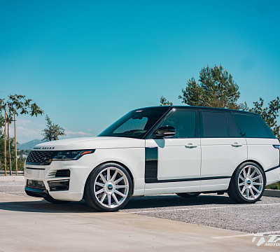 Фото дисков Vossen S17-12 на Land Rover Range Rover IV