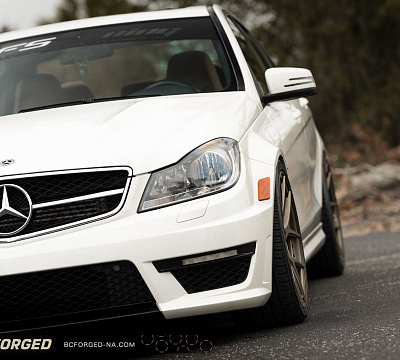 Фото дисков BC Forged HCS02 на Mercedes-Benz C-Class (W204)