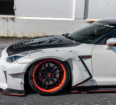 Фото дисков Strasse Wheels SV4 Deep Concave FS на Nissan GT-R