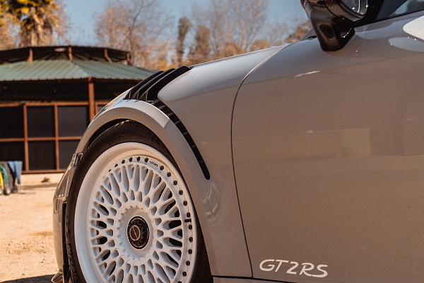 Фото дисков Brixton Forged TR20 Белый глянец на Porsche 911 VII