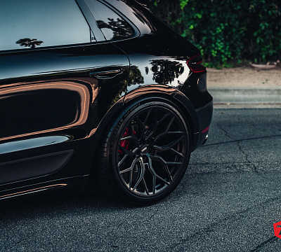 Фото дисков Vossen HF-2 на Porsche Macan I