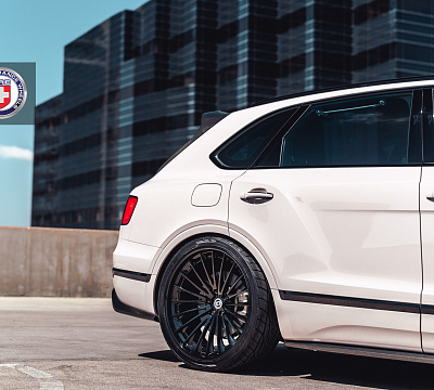 Фото дисков HRE S209 на Bentley Bentayga