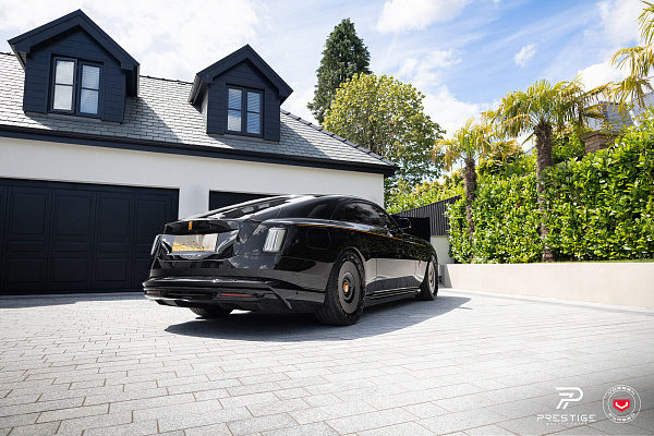 Фото дисков NOVITEC SP3 Черный глянец на Rolls-Royce Spectre