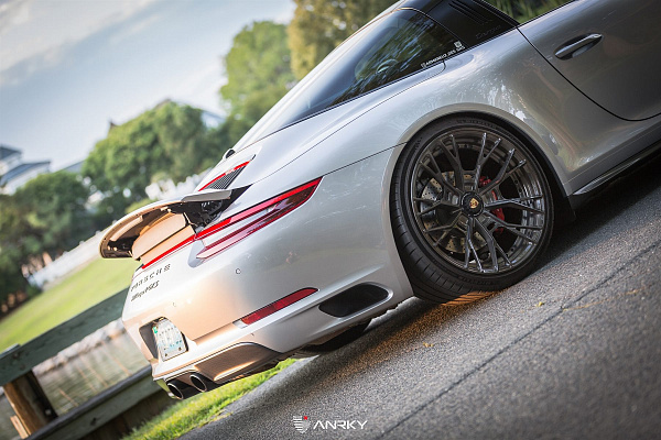 Фото дисков Anrky S2-X5 Глянцевый темный лак на Porsche 911 VII