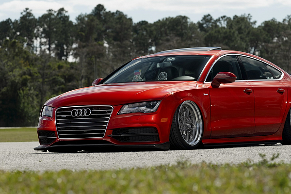 Фото дисков Rotiform BTC Глянцевый тонированный лак на Audi A/RS 7 (4G)