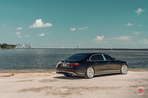 Фото дисков Vossen LC3-12 Глянцевый лак на Mercedes-Benz S-Class (W223)