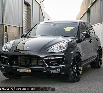 Фото дисков BC Forged HCA163 на Porsche Cayenne II