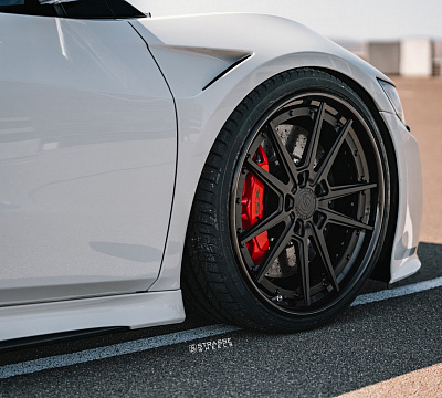 Фото дисков Strasse Wheels SV1 Deep Concave FS на Acura NSX II