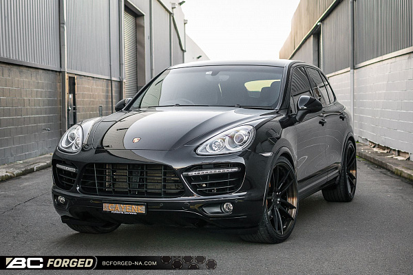 Фото дисков BC Forged HCA163 Черный матовый на Porsche Cayenne II