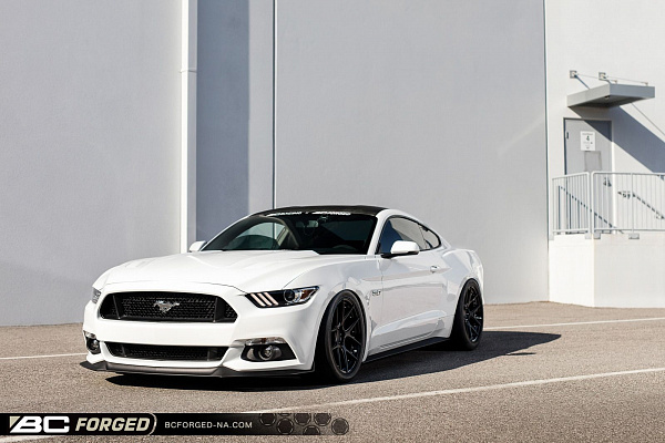 Ford Mustang VI