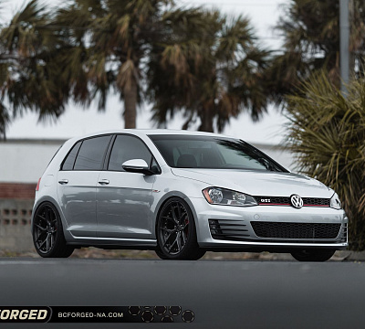 Фото дисков BC Forged HCS21 на Volkswagen Golf VII