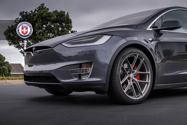 Фото дисков HRE P101SC Сатиновый тонированный лак на Tesla Model X