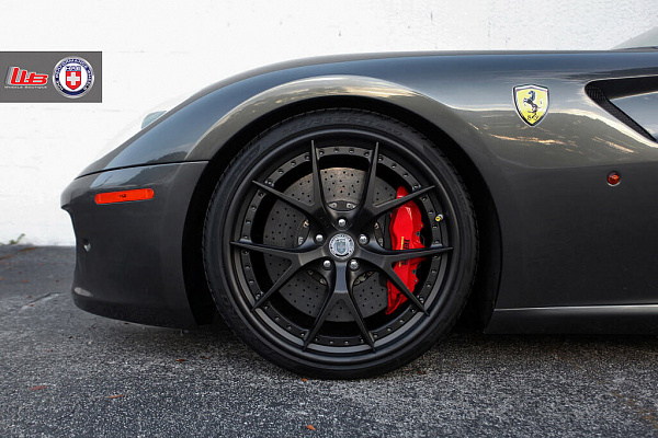 Фото дисков HRE S101 Черный сатин на Ferrari 599
