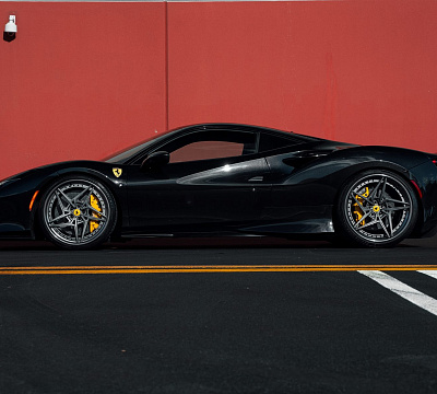 Фото дисков Anrky S3-X3 на Ferrari F8